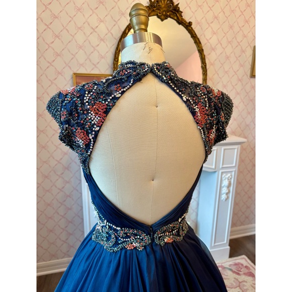 One-of-a-kind Sherri Hill Couture Organza Ballgown - Picture 4 of 5